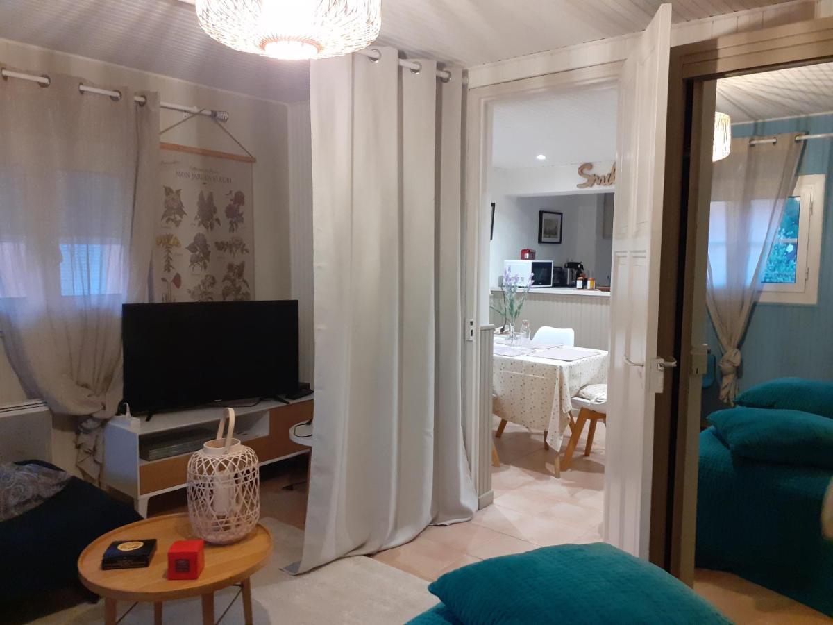 BANDOL: ÉLÉGANT et COSY 2 PIÈCES, PROCHE VILLE et PLAGE Exterior foto